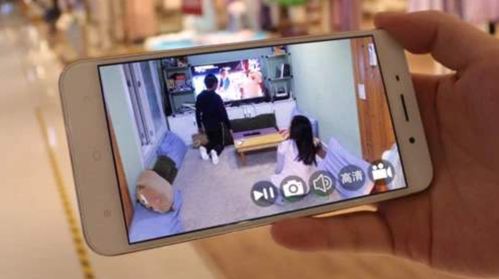 深夜守护 当保姆的关爱胜过薪金