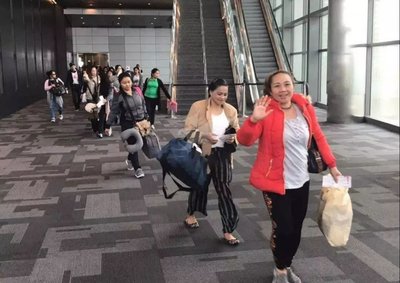 从偏见走向共情 揭秘高知保姆背后的职业尊重问题
